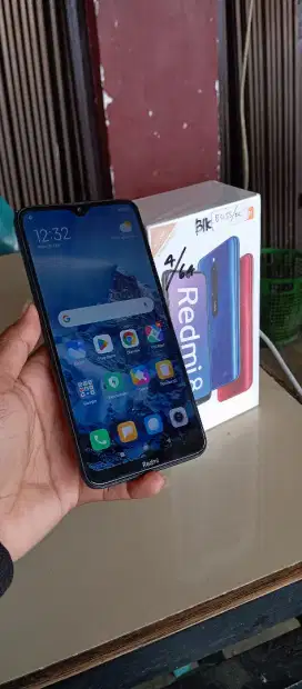 Redmi 8 ( 4/64 ) Lengkap