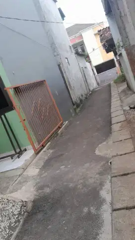 Kontrakan Petakan 2 lantai