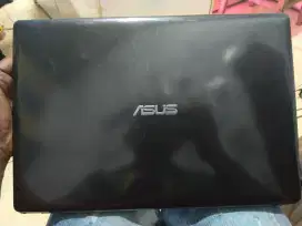 Laptop Asus ram4 SSD 256GB