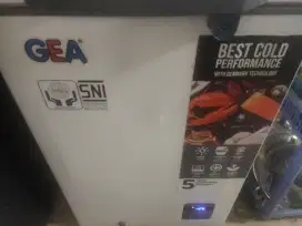 GEA Chest freezer box 100 liter