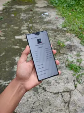 Samsung S22 ultra minus