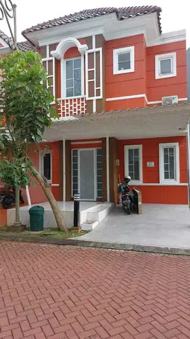 Disewakan Rumah CantikMalibu Village Gading Serpong
