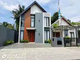 Rumah Keren Semi Furnished 2 Lantai dekat Kampus UII Yogyakarta