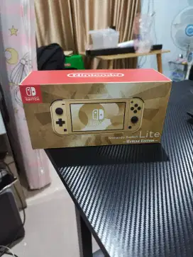 Nintendo switch lite hyrule edition