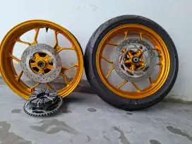 Velg motor XSR 155 original second istimewa