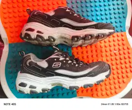 Preloved Sepatu Skechers D'lites size 36