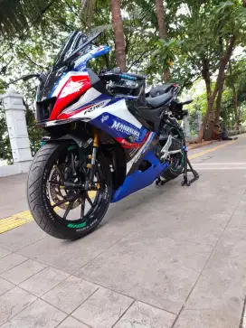 CASH KREDIT DP MINIM 1.500 YAMAHA R 15 CONNECTED THN 2023 PAJAK IDUP