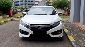 km31rb honda civic es sedan turbo 2018 putih cash kredit proses bisa