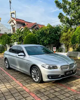 BMW 520i Luxury F10 Silver 2014 Antik 20rb Simpanan Tdp Murmer Bu Baru