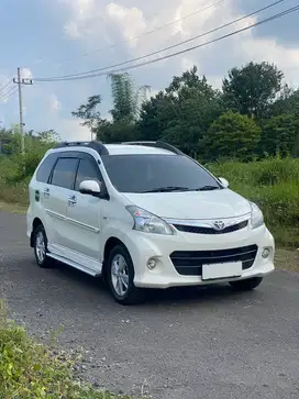Toyota Avanza Veloz 1.5 Automatic 2012