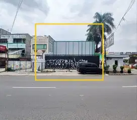 Disewakan Untuk Bengkel  Mobil-Motor di Jatiwaringin Raya, Pondokgede