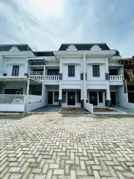 VILLA TERLARIS DI PADANG BULAN 2 LANTAI DEKAT KEMANAJA