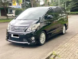 Toyota Alphard SC 2013