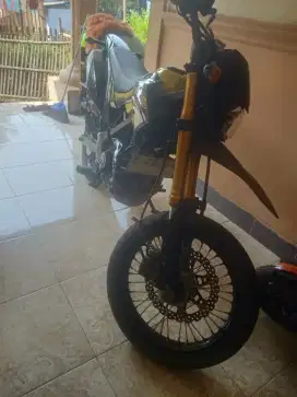 Kawasaki D'treker
