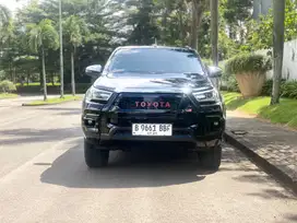 Toyota Hilux mt 2023