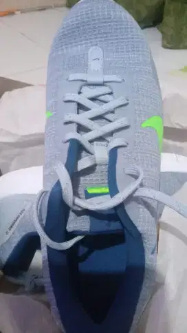 Sepatu Lari Pria
