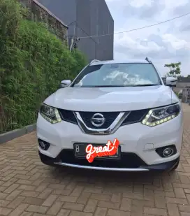 For Sale Nissan Xtrail T32 putih A.T 2.0 2014 akhir
