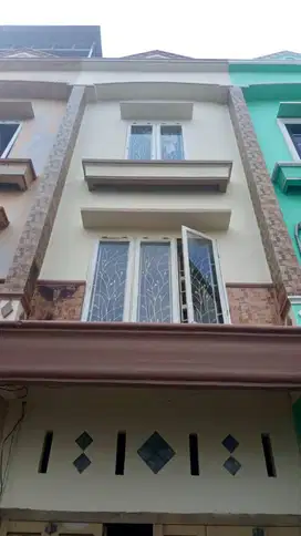DIJUAL RUKO SEBERANG RS ROYAL PRIMA