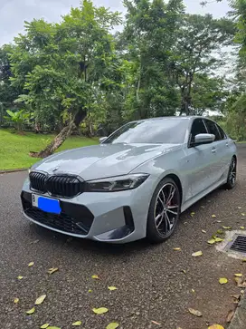 BMW 330i 2024 Bensin Abu matt