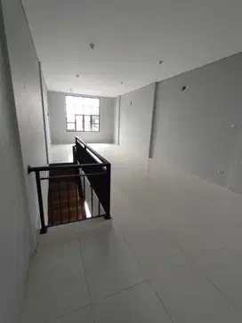 Ruko Disewa 2 Lantai Bagus Rapi Di Jelupang Serpong Utara