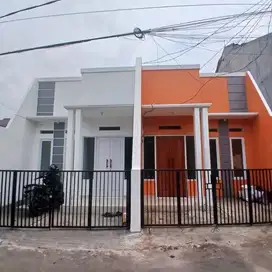 Rumah cash akses motor 400 juta kota bekasi dekat stasiun Cakung