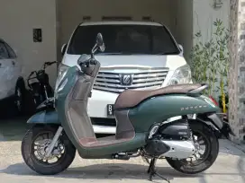 Scoopy prestige tahun 2023 km 12rb/tt boleh gan cash lebih bagus