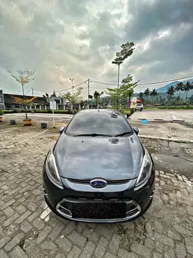 Ford Fiesta S 2011 AT