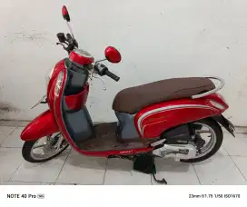 Scoopy th 2015 samping butik aleanoor sultan Adam hairi motor bjm