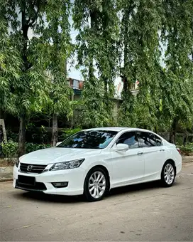 Honda Accord VTIL Putih 2013 Tdp Murmer Ori Menarik Bu Antik Baru Ok