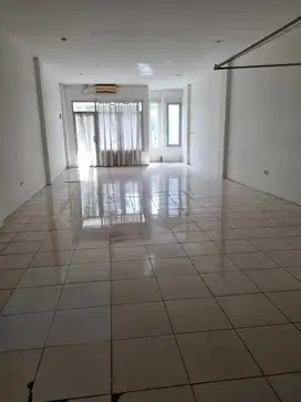 Disewakan/Dijual Ruko Siap Pakai Usaha/Kantor di Peta Bandung Kota