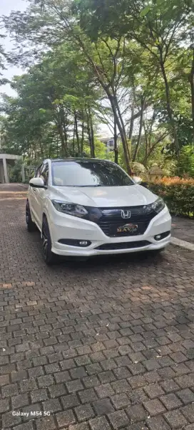 (Tdp 5 Jt) Honda Hrv Prestige 2018 at (Low km)