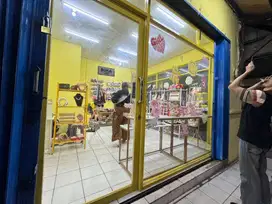 Pintu kaca partisi alumunium