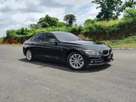 [LOW ODO] BMW F30 320i FACELIFT LCI SPORT 2016