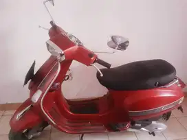 Vespa piaggio s iget 125 plat T