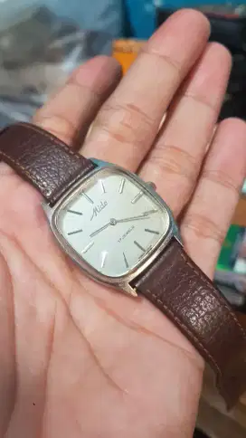 jam tangan vintage kotak mido