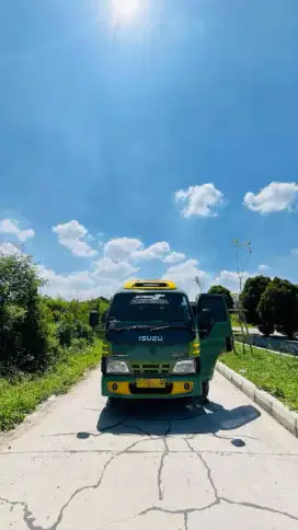 Di jual isuzu elf ex pariwisata th 2017 surat surat lengkap, orian
