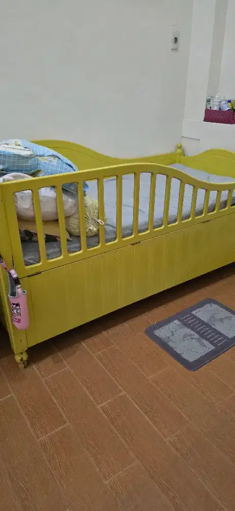 Tempat tidur anak2, kayu asli