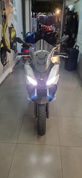 Aprilia SRGT Sport 200 ABS Iridium Grey