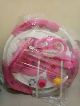 Baby Walker/Kereta Bayi merk Family