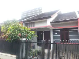 Dijual rumah di Cisaranten Arcamanik harga 700 jutaan