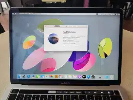 Macbook Pro 2020  TouchBar CTO Intel  Core i7/32/2TB A2251 Preloved