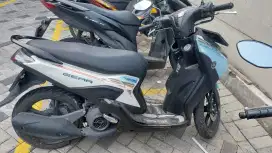 Yamaha gear blue