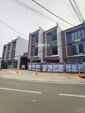 Di Jual Ruko 3 Lantai Rooftop di Jagakarsa, Jak Sel.