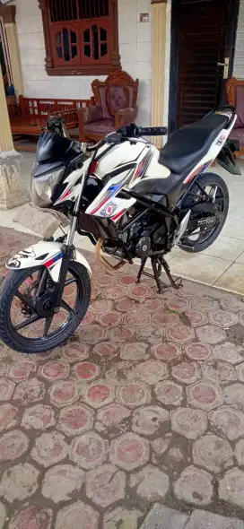 Honda sport cb 150 R