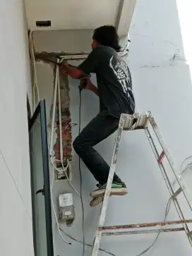 Menerima pemasangan instalasi listrik dan konslet