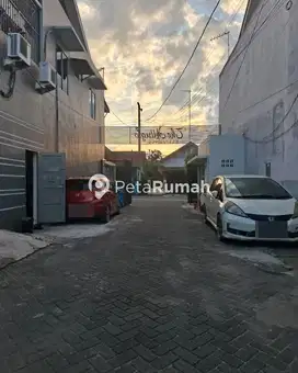 Dijual Cepat Townhouse Di Komplek Allugio Harga Sangat Terjangkau