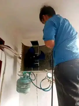 Jasa perbaikan AC service ac bongkar ac service kulkas pompa air