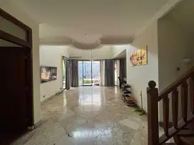 Rumah Lokasi Premium Lingkungan Nyaman di Sektor 9