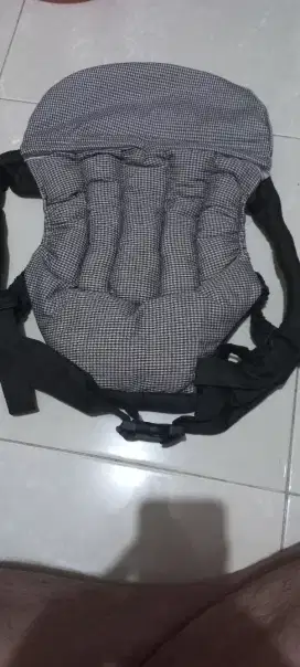 jaul gendong bayi murah 100 ribu dapt 2,kalao beli 1 pcs 70 ribu