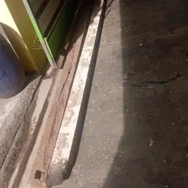 Kayu jati bekas rumah